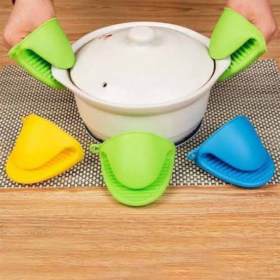 SILICONE POT HOLDER GRIPPER - 2PCS SET -