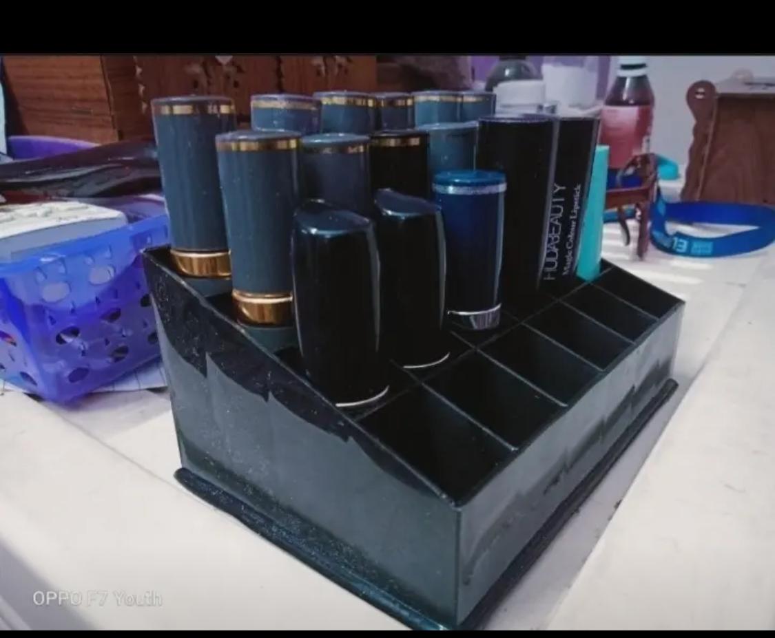 24 Grid Lipstick 💄 Organizer